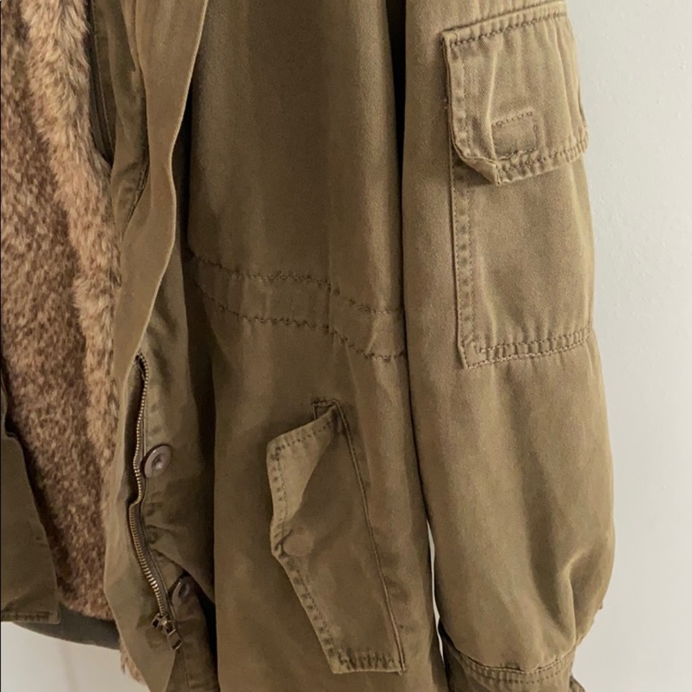 Forever 21 coat - Picture 3 of 6